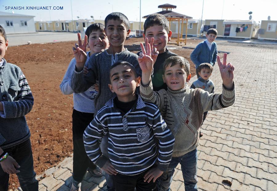 ONU: Refugiados sirios en Turquía llegarán a 1,5 millones en 2014