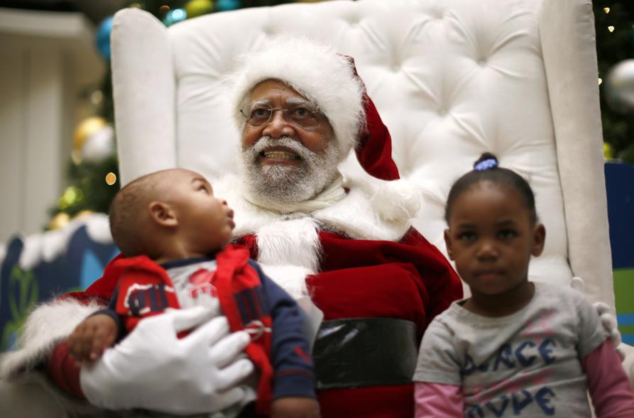 La historia del Papá Noel de color