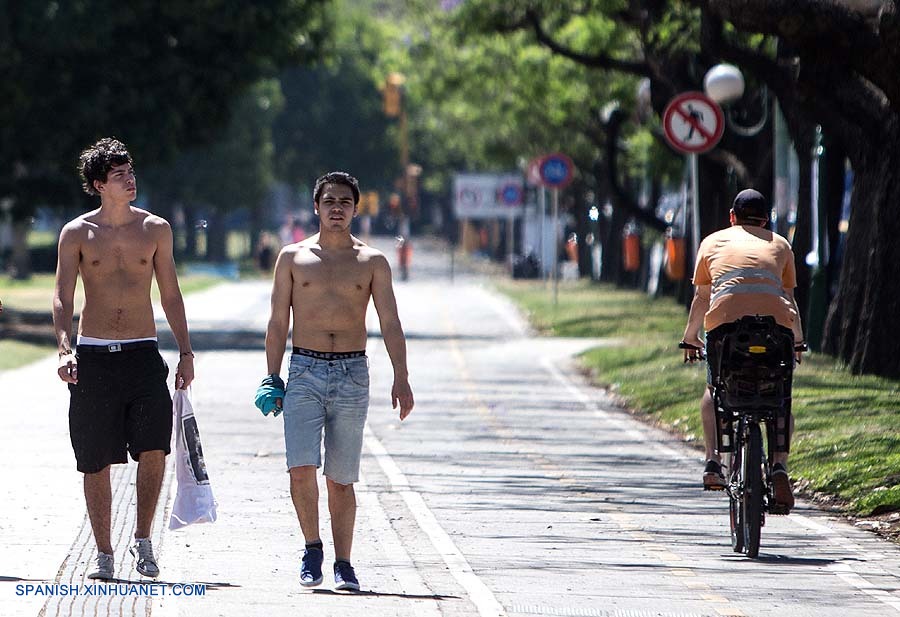 Persiste ola de calor en Argentina
