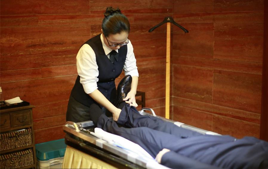 Shanghai ofrece servicios de limpieza de cadáveres (4)