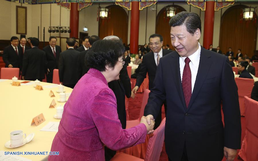 Líderes chinos celebran Año Nuevo con asesores políticos  2