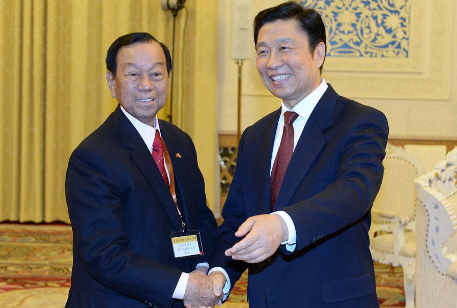Vicepresidente chino se reúne con presidentes de Consejo Distrital de Hong Kong