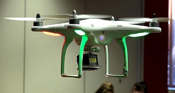 Inventan un 'drone' para 'cazar' a los estudiantes belgas que frauden en exámenes