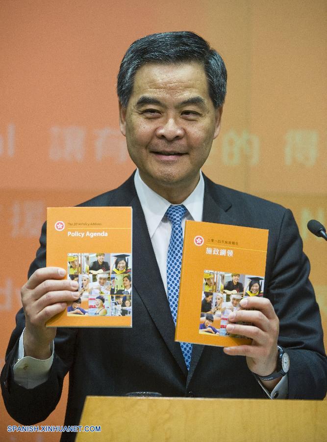 RESUMEN: Jefe ejecutivo de Hong Kong pronuncia segundo discurso político
