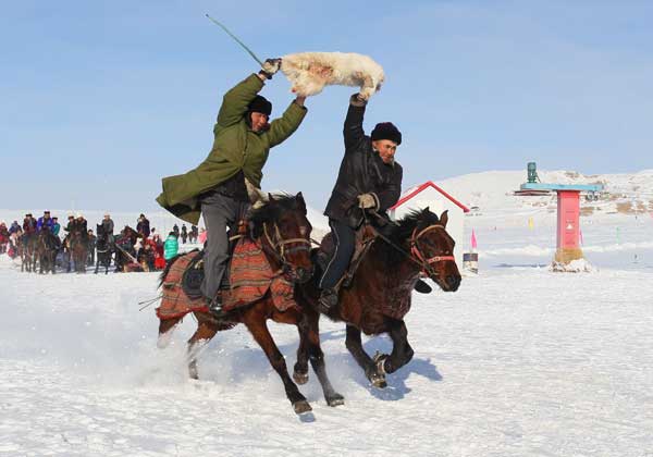 Comienza el Festival Cultural de Invierno en Xinjiang