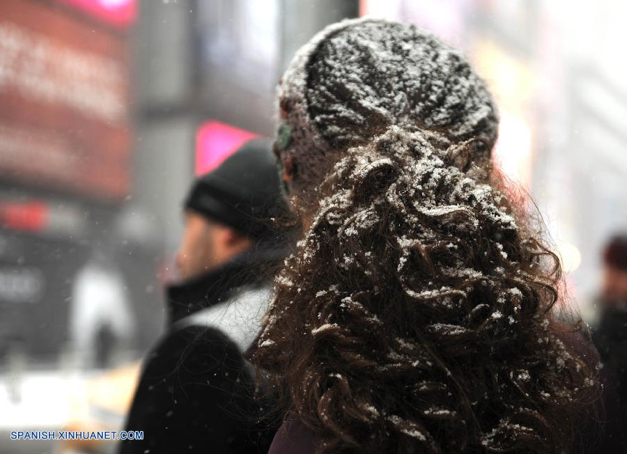Declaran estado de emergencia por tormenta de nieve en estado de NY  2