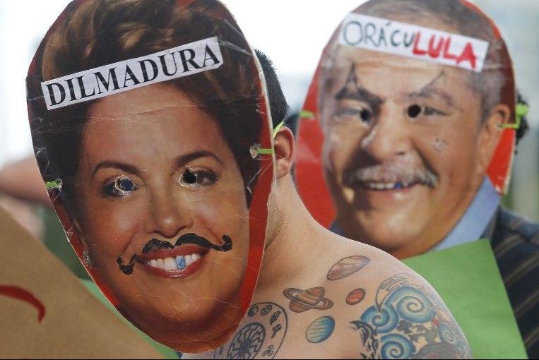 Ola de manifestaciones en Brasil en contra de la Copa del Mundo (6)