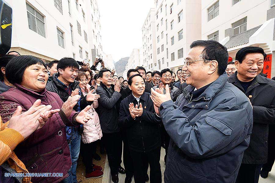 Primer ministro chino promete buena vida para bases rurales