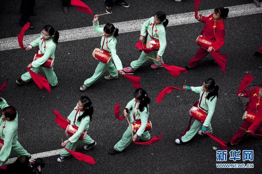 Barcelona celebra el Año Nuevo Chino con un desfile