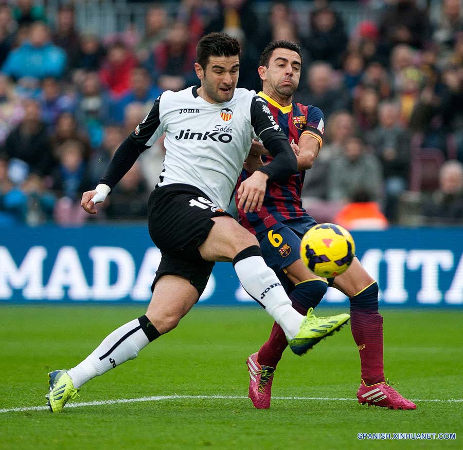 Fútbol: Barcelona pierde como local 2-3 ante el Valencia