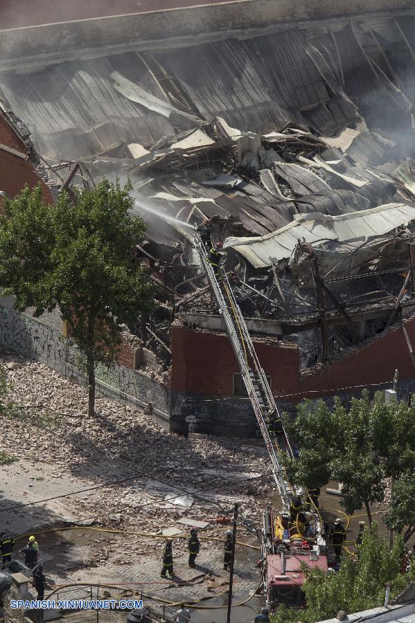 Se eleva a 9 número de muertos en incendio en Argentina