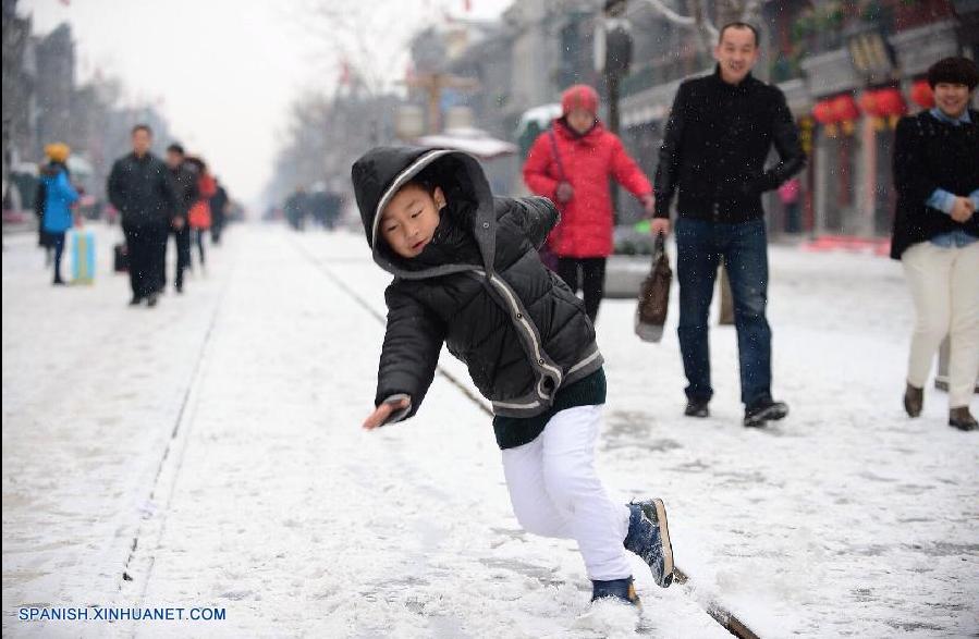 Beijing registra la primera nevada de este invierno