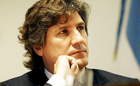 Vicepresidente argentino comparece ante la justicia