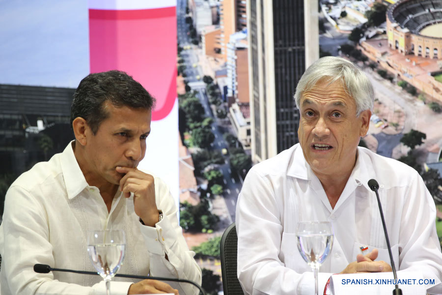 Santos destaca que Alianza del Pacífico mejorará economía de países miembros