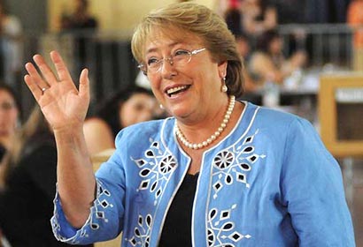 Presidenta electa de Chile recibe críticas desde su partido
