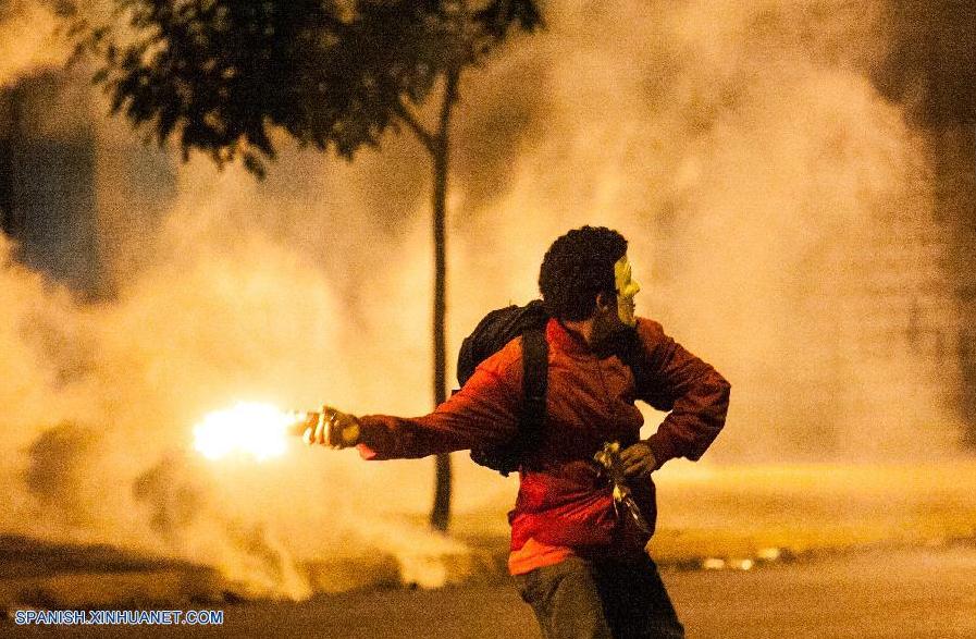 83% de venezolanos rechaza acciones violentas, dice encuesta (2)