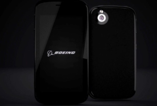 Boeing lanza un teléfono móvil para espías