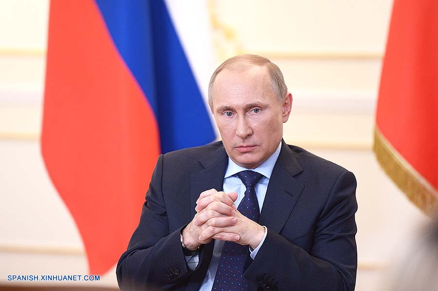 Putin califica de golpe de Estado situación en Ucrania
