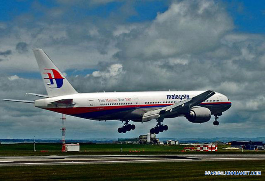 Desaparece un avión malayo con 239 pasajeros a bordo