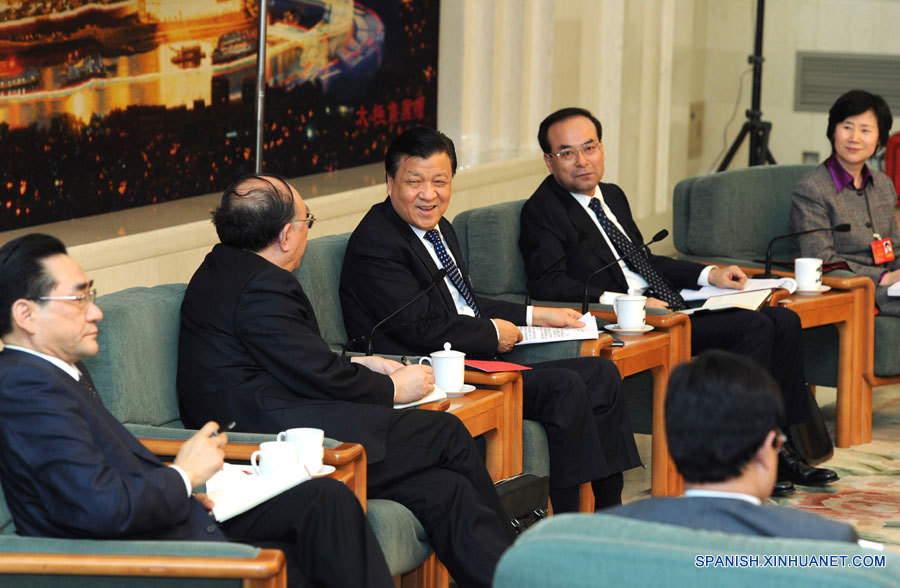 Líderes chinos participan en deliberaciones de legisladores