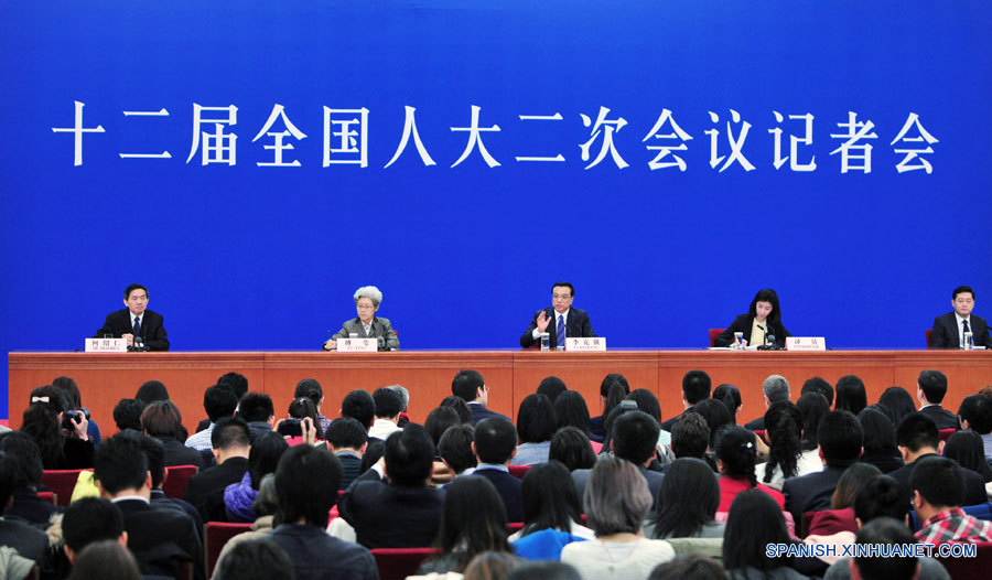 Establecido calendario aplicación de acuerdo Basel III para controlar riesgos financieros, dice premier chino