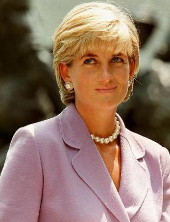 Diana de Gales filtró datos a la prensa para vengarse del príncipe Carlos