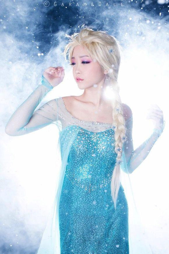 El cosplay de Elsa de Frozen 14
