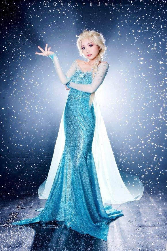 El cosplay de Elsa de Frozen 6