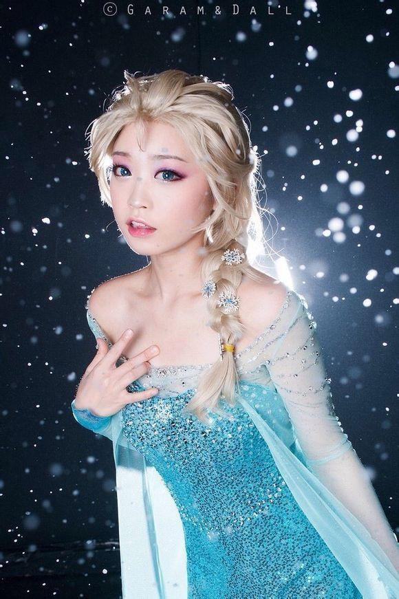 El cosplay de Elsa de Frozen 7