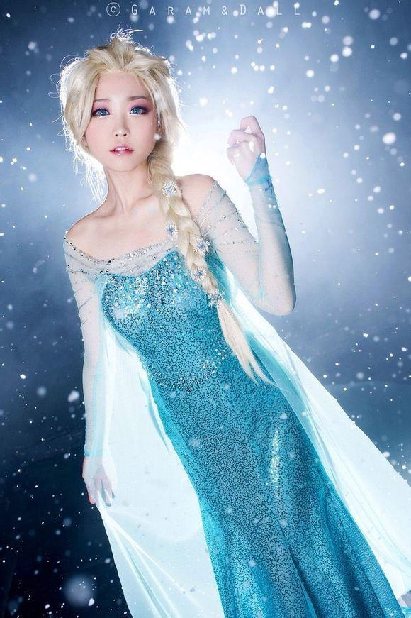 El cosplay de Elsa de Frozen 4