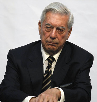 Vargas Llosa pide a Congreso peruano respaldo a gabinete ministerial