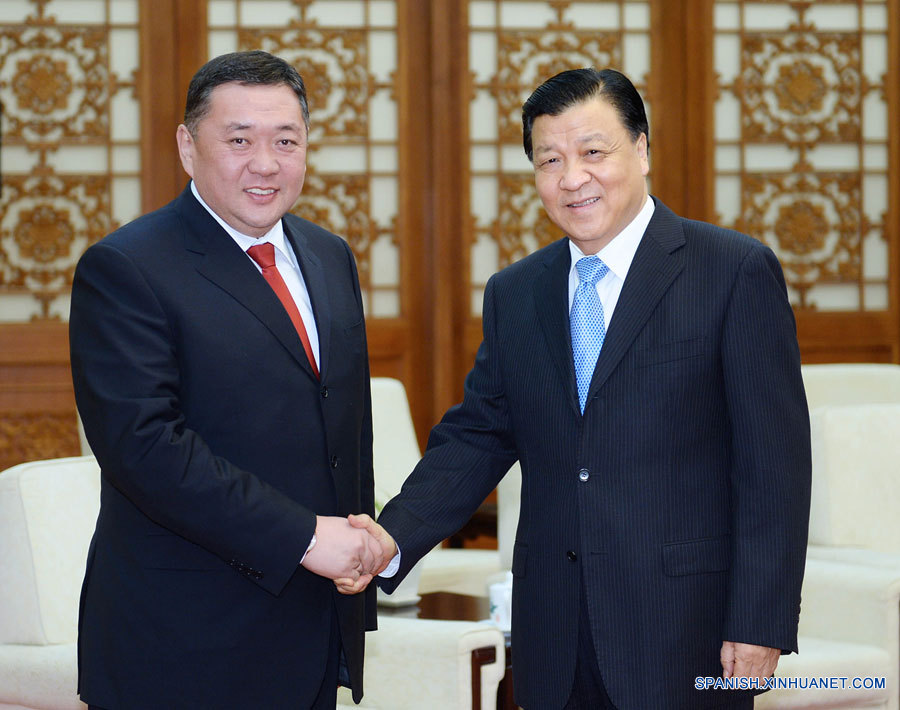 China y Mongolia prometen cimentar intercambios entre partidos