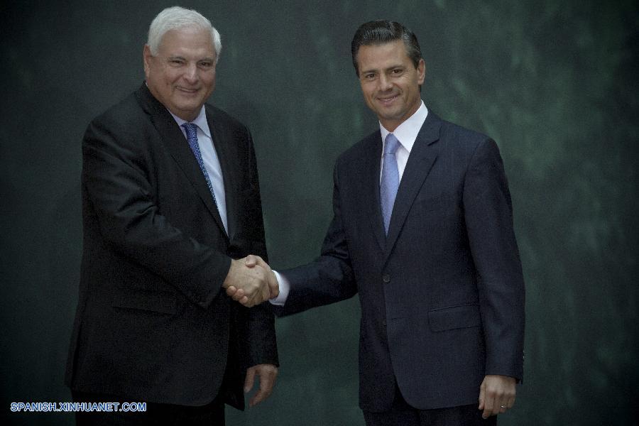 Presidente de México recibe a su homólogo de Panamá