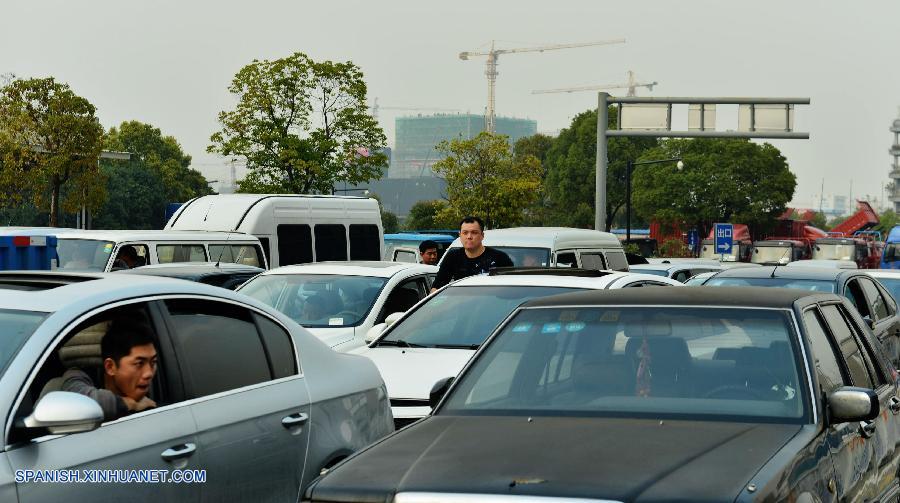 Hangzhou será sexta ciudad de China que limite propiedad de coches