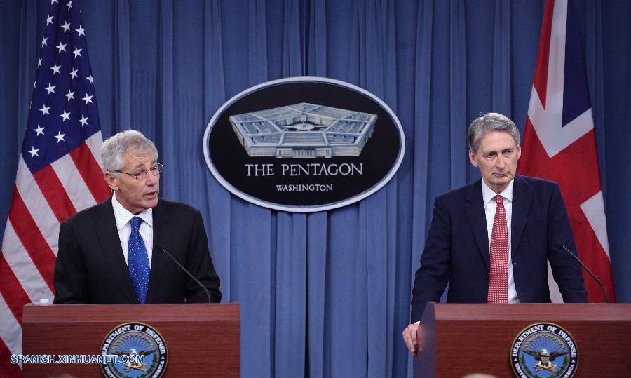 Jefes de Defensa de EEUU y RU rechazan todavía descartar algo sobre avión desaparecido