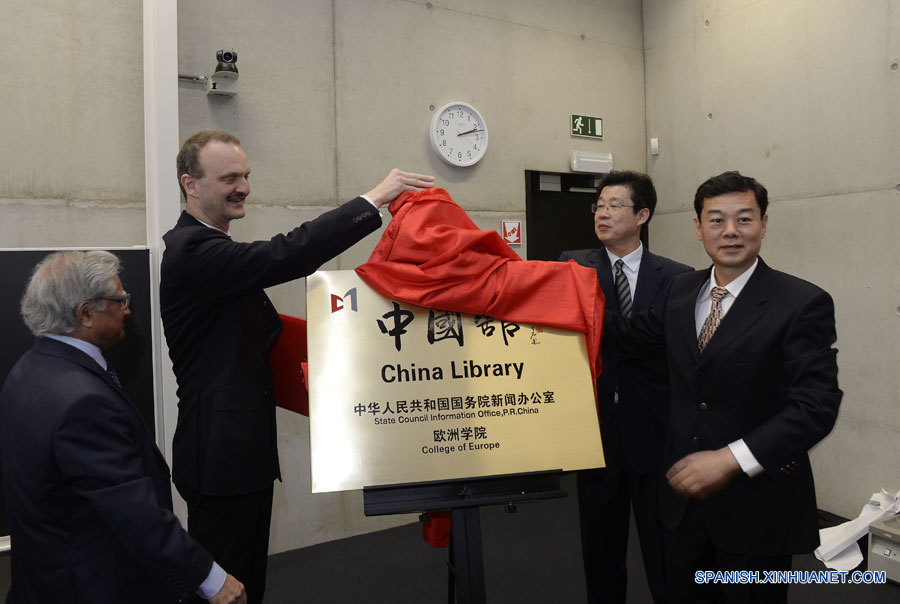 Inauguran "Biblioteca de China" en Colegio de Europa