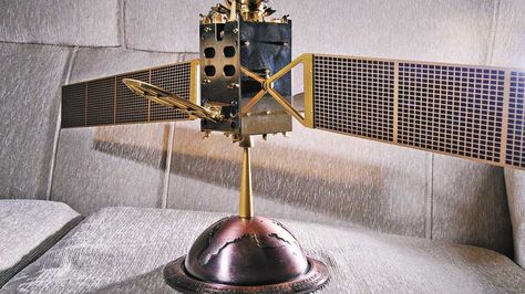Bolivia alista operaciones de satélite construido en China