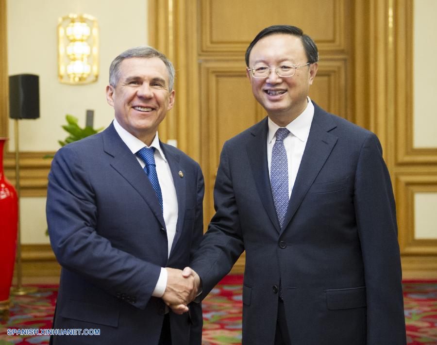 Consejero de Estado de China se reúne con presidente de Tatarstan