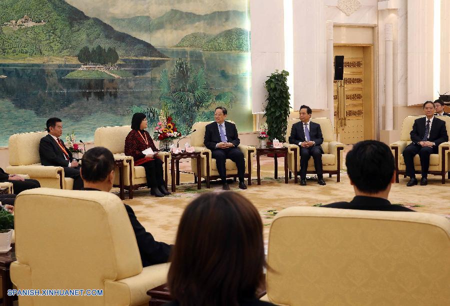 Máximo asesor político chino acoge a sindicatos de Taiwan a cooperar a través del Estrecho 