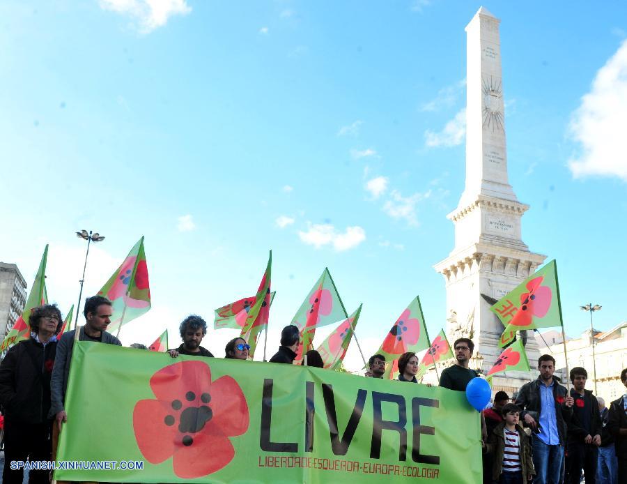 Conmemoran en Portugal la Revolución de los Claveles 3