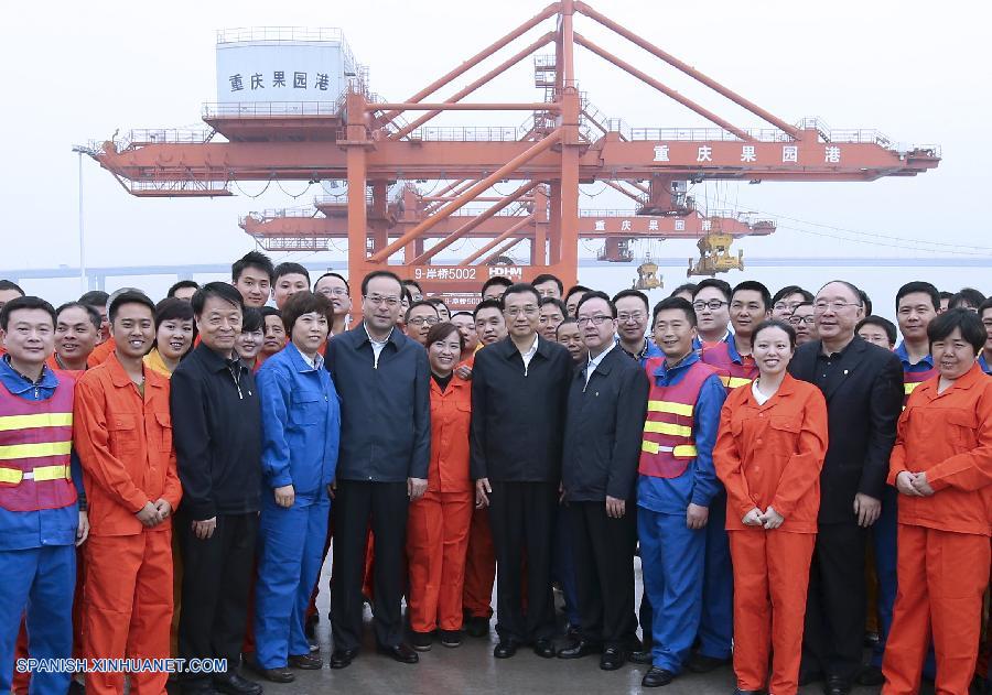PM de China pide desarrollo de vía navegable en río Yangtse