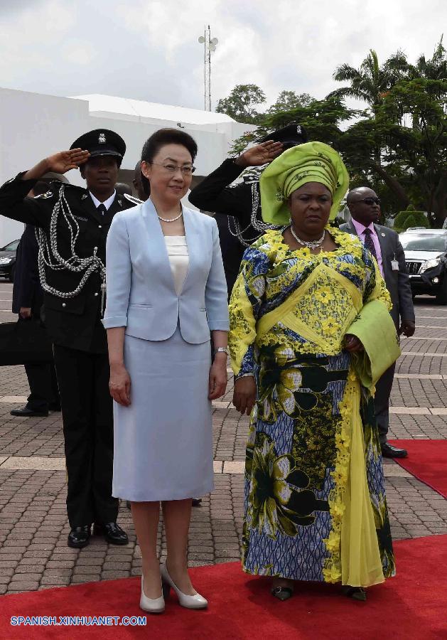 RESUMEN: PM chino promueve renovado marco de cooperación en Africa