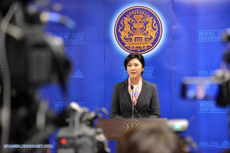 RESUMEN: Deponen a primera ministra tailandesa con base en fallo de corte