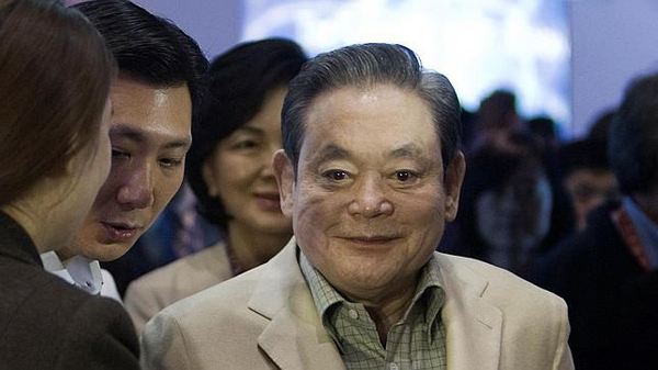 Lee Kun-hee, presidente de Samsung, hospitalizado tras sufrir problemas cardíacos