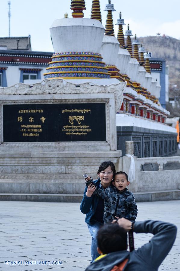 Qinghai: Monasterio Kumbum en Condado Huangzhong