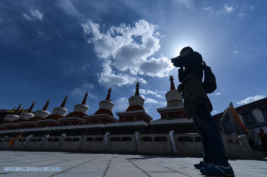 Qinghai: Monasterio Kumbum en Condado Huangzhong