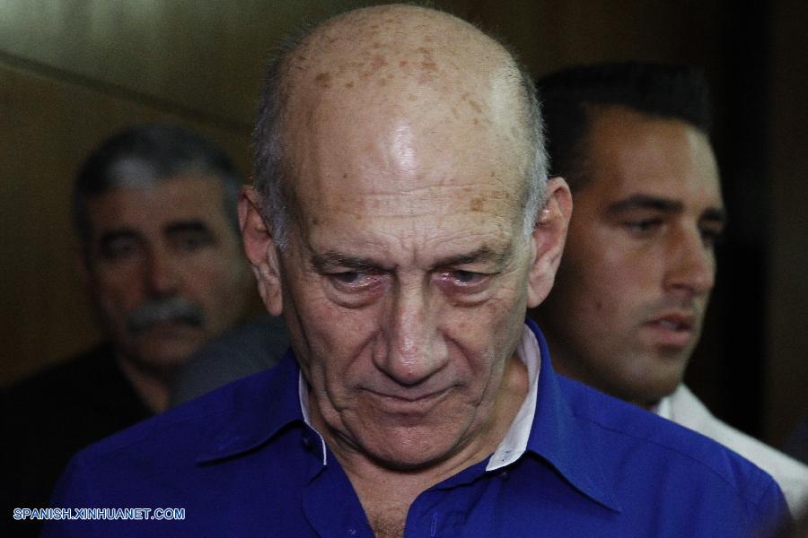 Expremier israelí Ehud Olmert condenado a seis años de cárcel por soborno