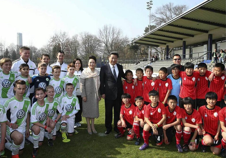 Presidenta brasileña invita a Xi a la final de la Copa Mundial