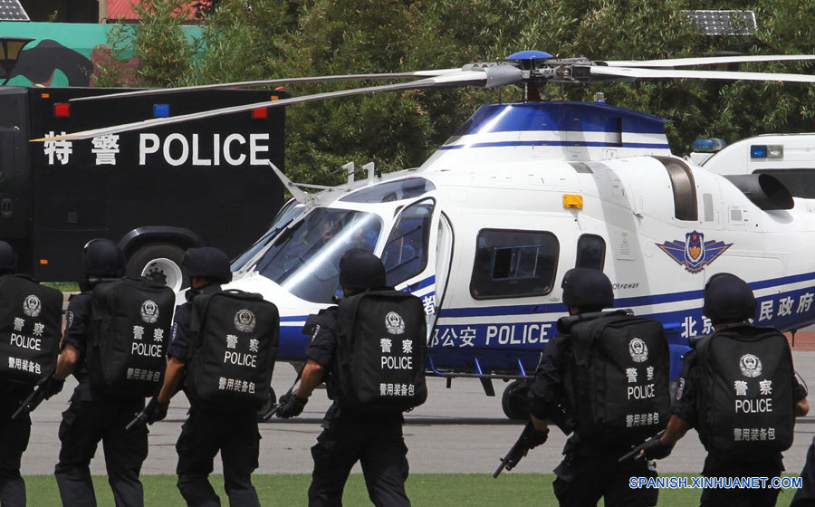 Policía de Beijing realiza ejercicio contra terrorismo