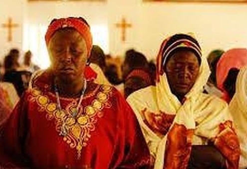 Sudanesa embarazada condenada a la horca por convertirse al cristianismo